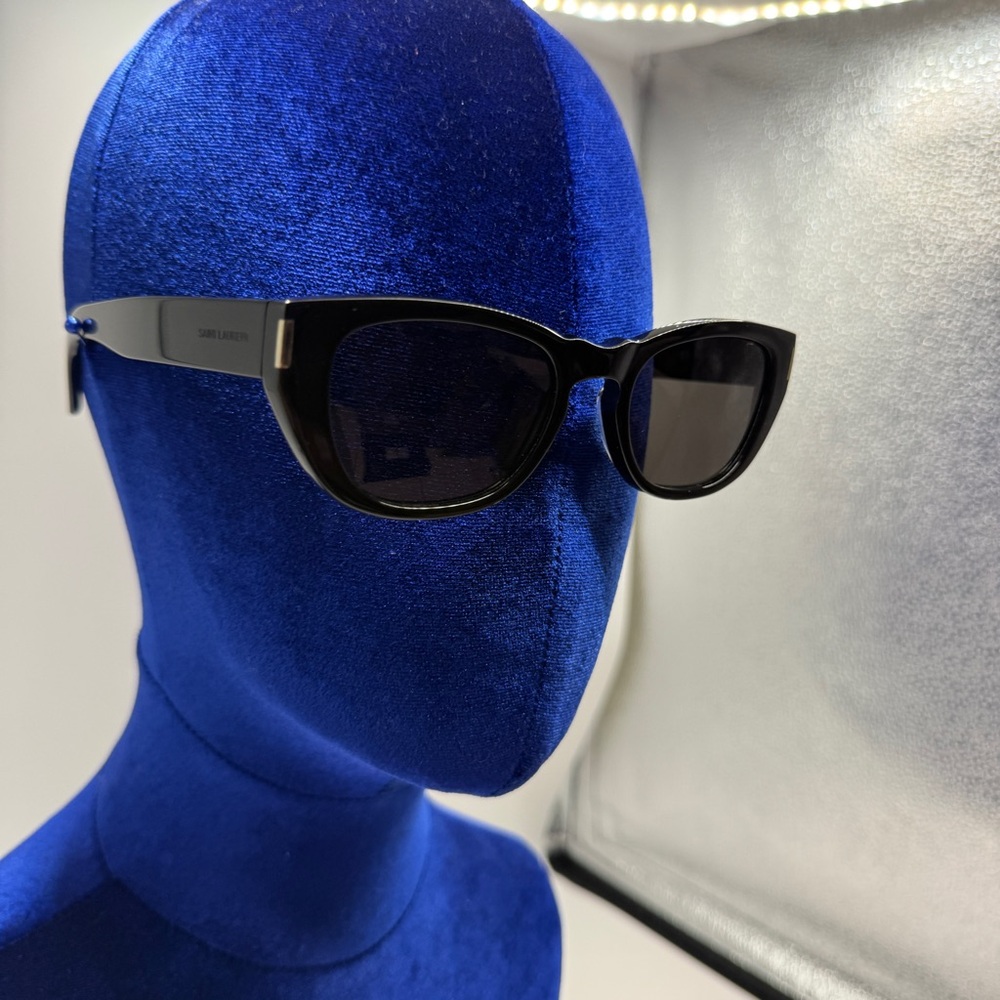 NEW Yves Saint Laurent Black Sunglasses - Picture 9 of 11